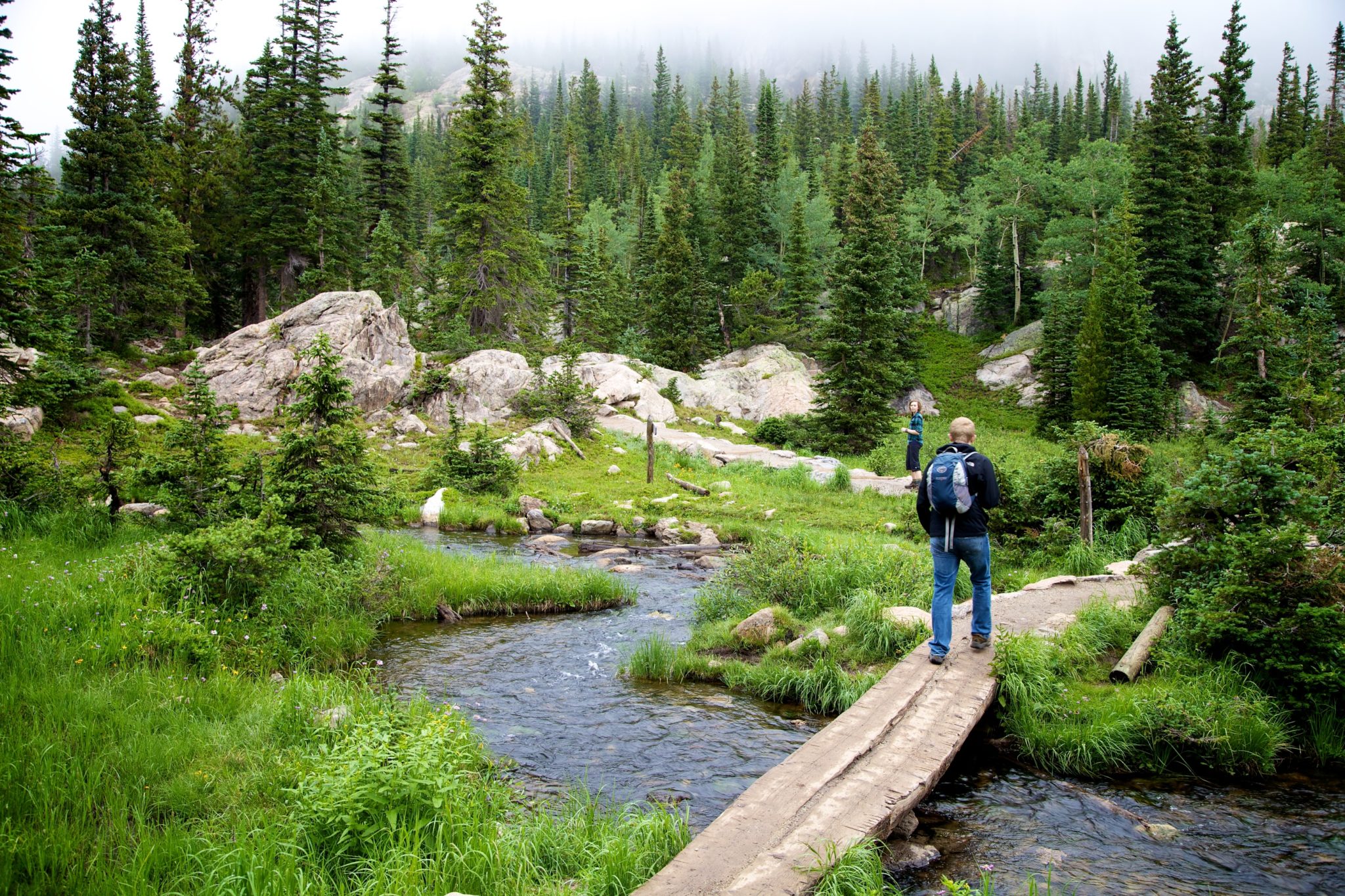 Hiking the Rocky Mountain national park with the family